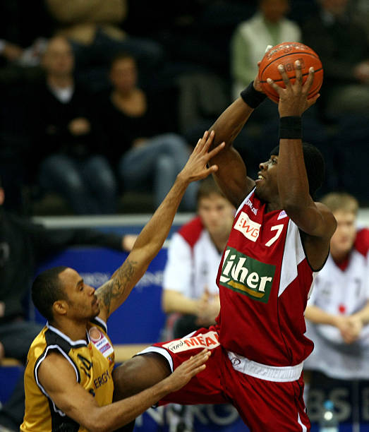 在开场不久 在开场不久