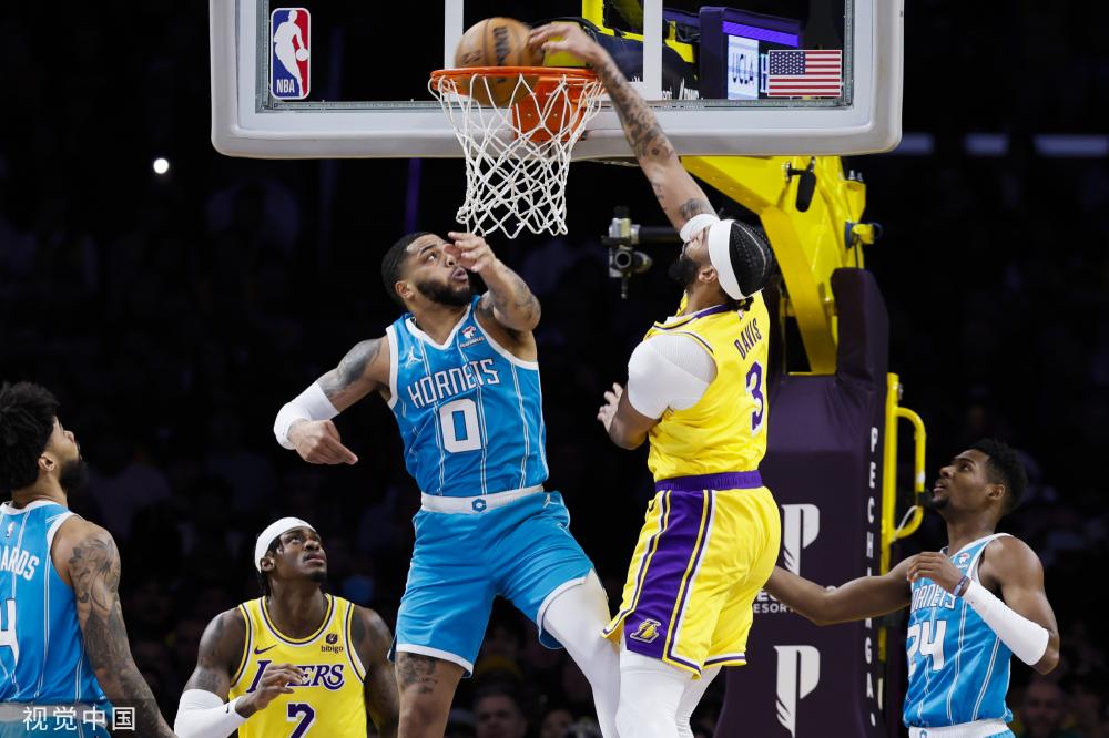 他在这里不 他在这里不