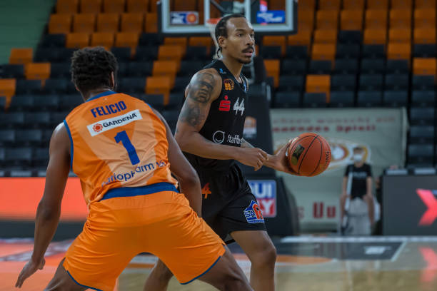 积累了宝贵 积累了宝贵